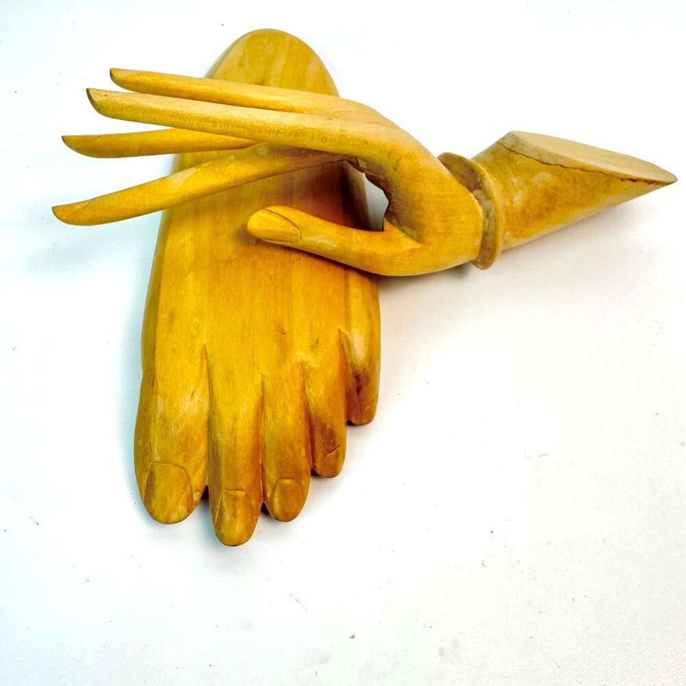 2 Vtg Wood Carving Hand and Feet Statue Jewelry Display, Thailand, Meditation